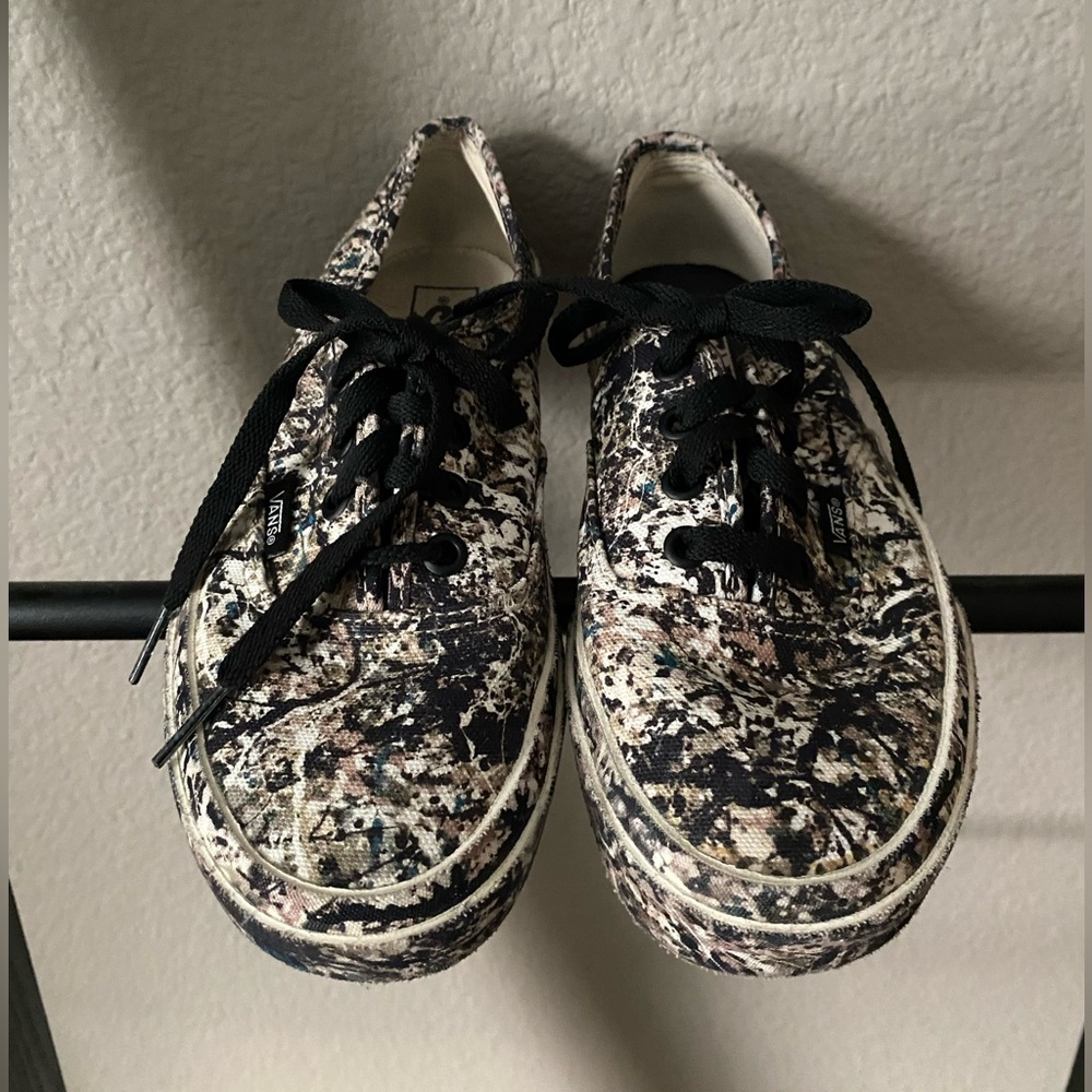 Vans Classic MoMa Camouflage Size 6W